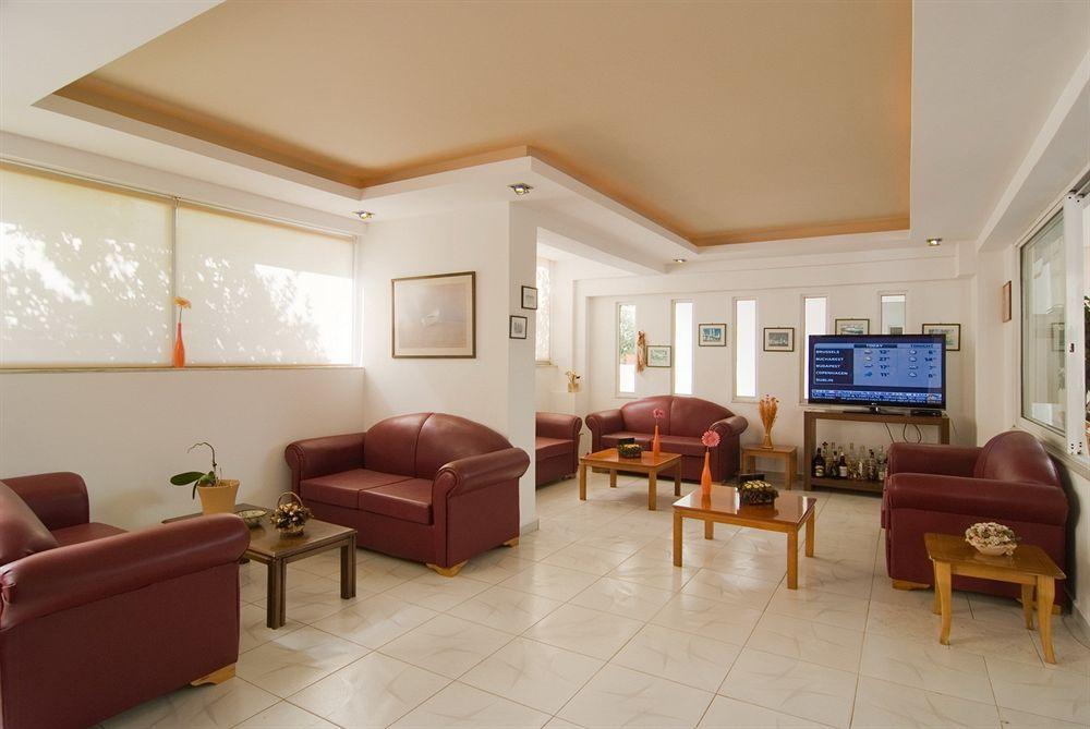 Tropicana Beach Hotel Stalos Exterior photo